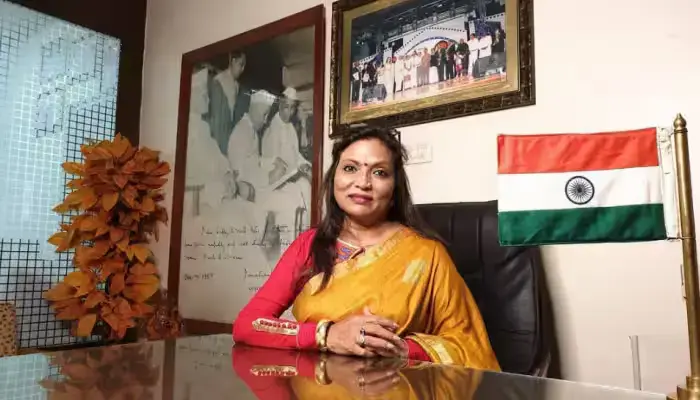kalpana-saroj-business-women.webp